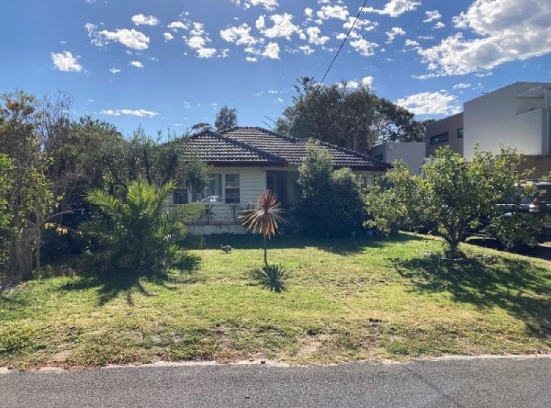 15 Rose Ave, Cowes, VIC 3922