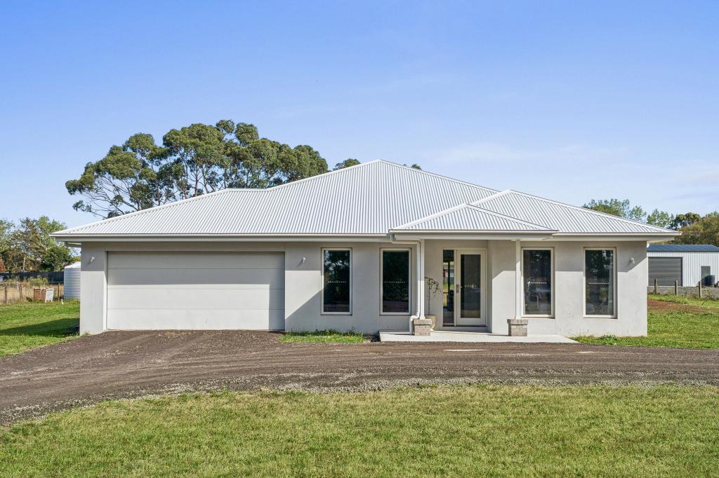 44 Mills Rd, Cobden, VIC 3266