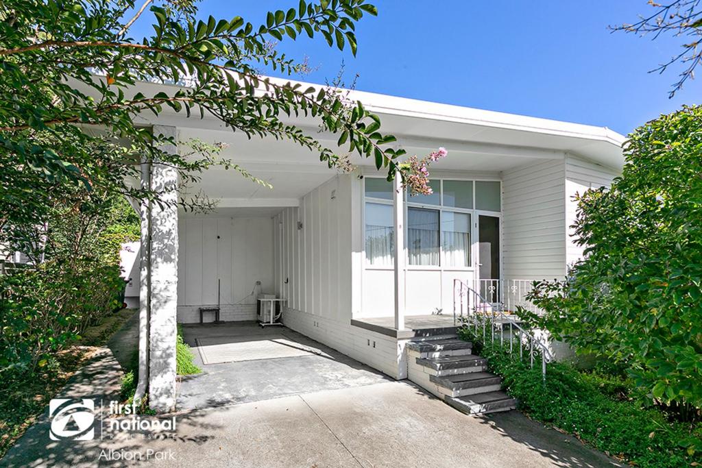 8 Devon Rd, Dapto, NSW 2530