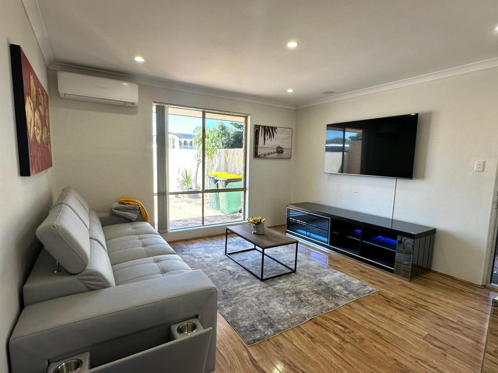 4/93 Morley Dr, Nollamara, WA 6061