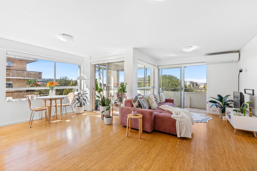 4/745 PITTWATER RD, DEE WHY, NSW 2099