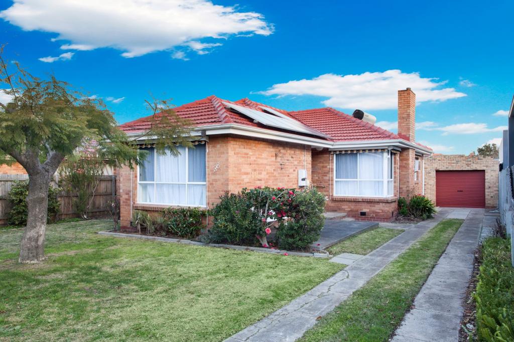 36 STOCKDALE AVE, BENTLEIGH EAST, VIC 3165