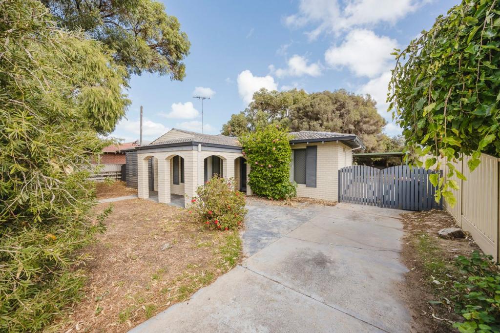 35 Weatherley Dr, Two Rocks, WA 6037