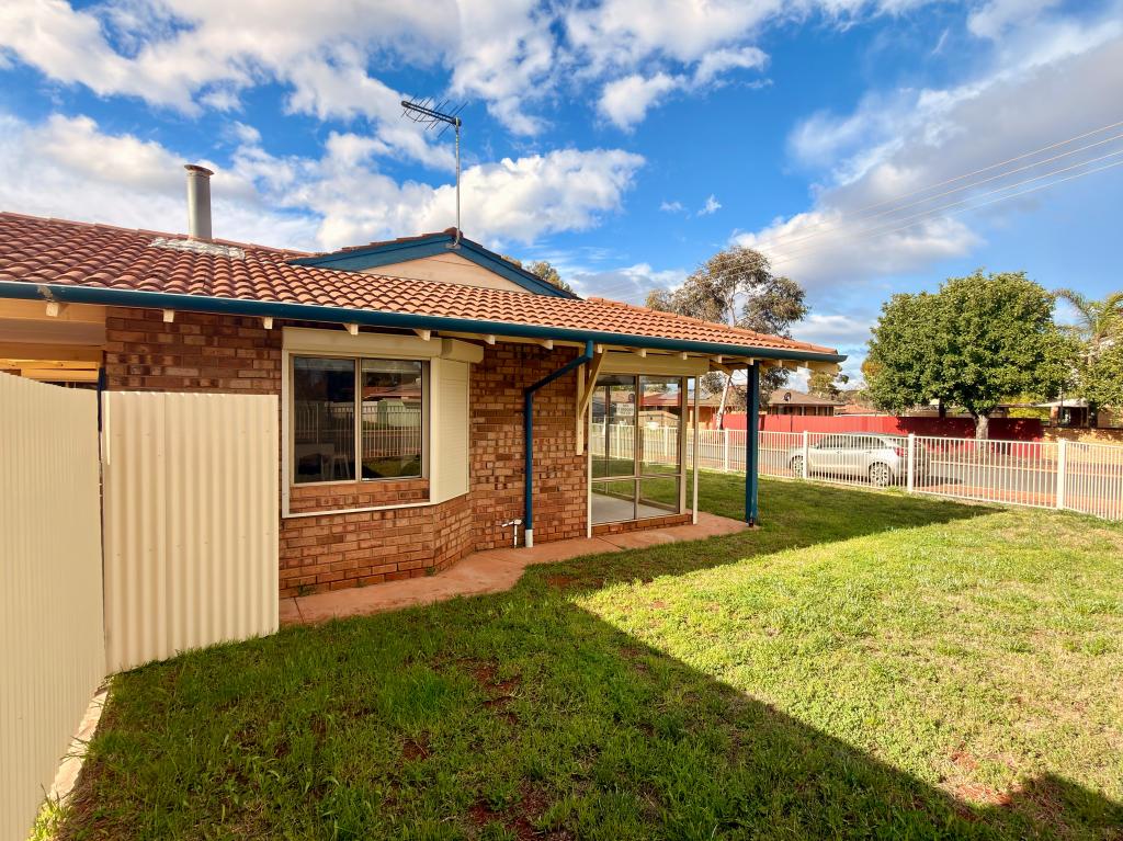 2a Kirwan Ct, Hannans, WA 6430