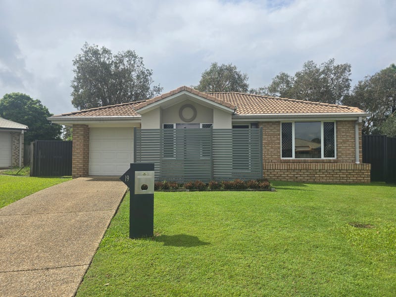 19 Virginia Pl, Wynnum West, QLD 4178