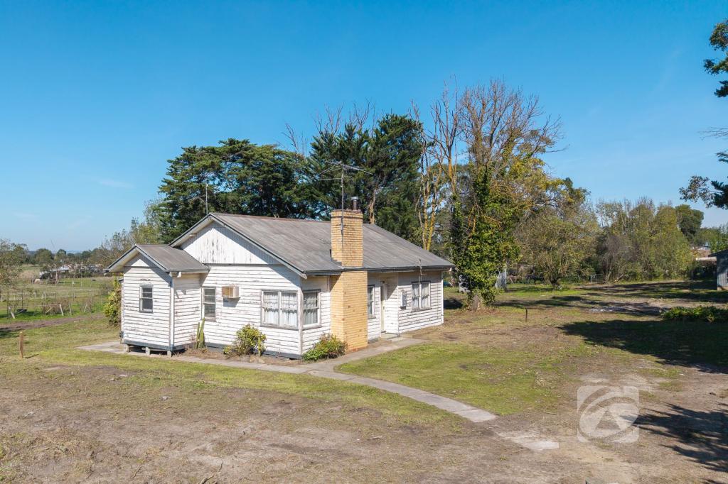 25 Mont Albert Rd, Garfield, VIC 3814