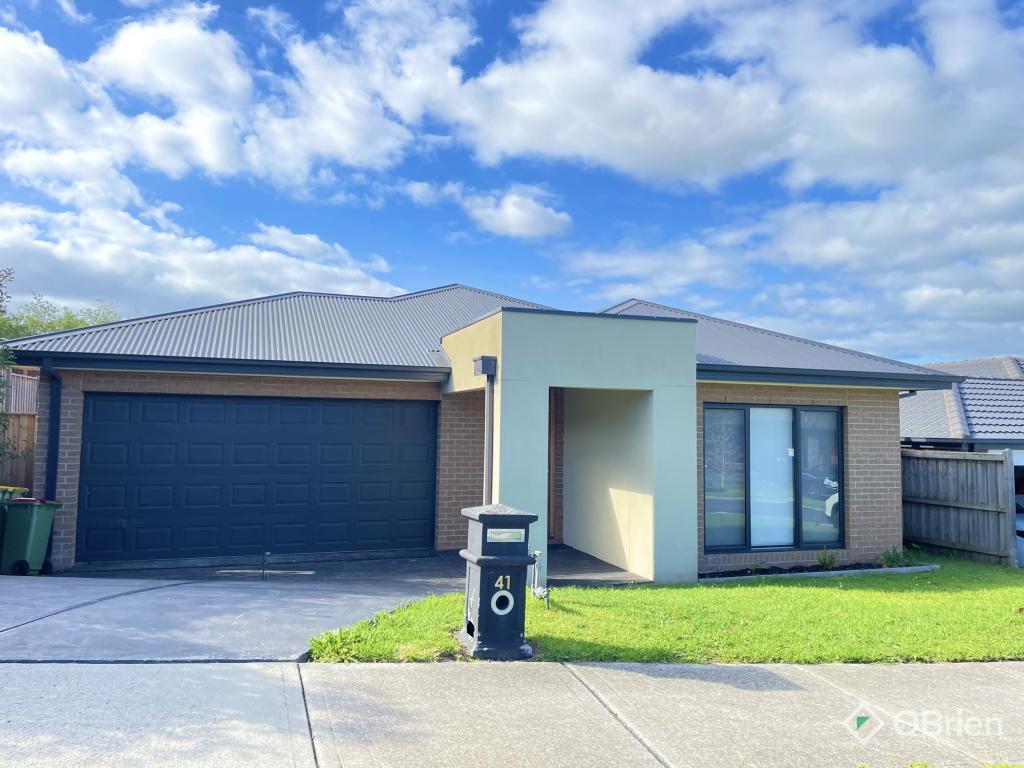 41 MOUNTFORD RISE, PAKENHAM, VIC 3810