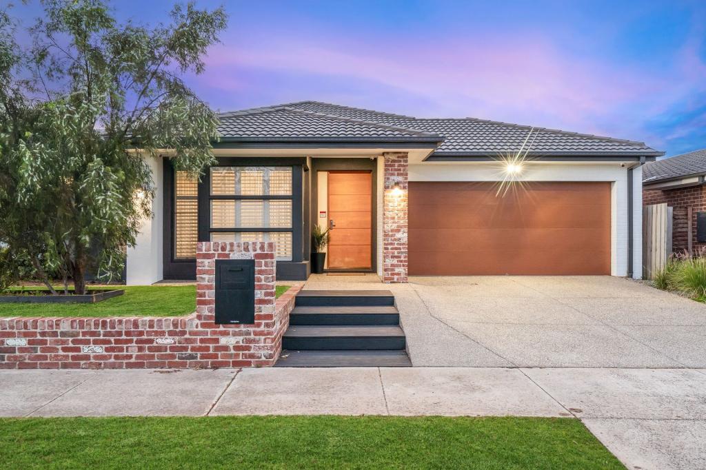 3 KOSLOW ST, ARMSTRONG CREEK, VIC 3217