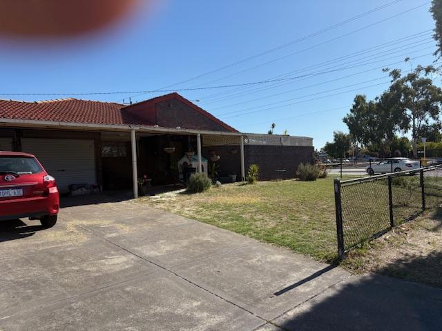 1 Ashburton Dr, Gosnells, WA 6110