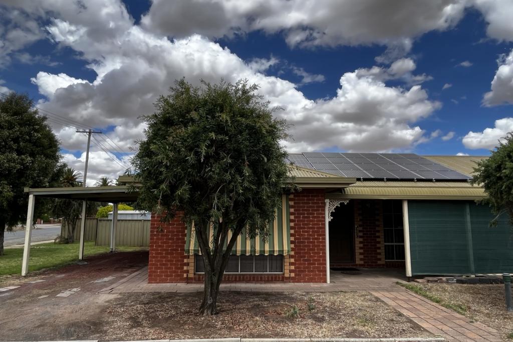 1/8 Learmonth St, Charlton, VIC 3525
