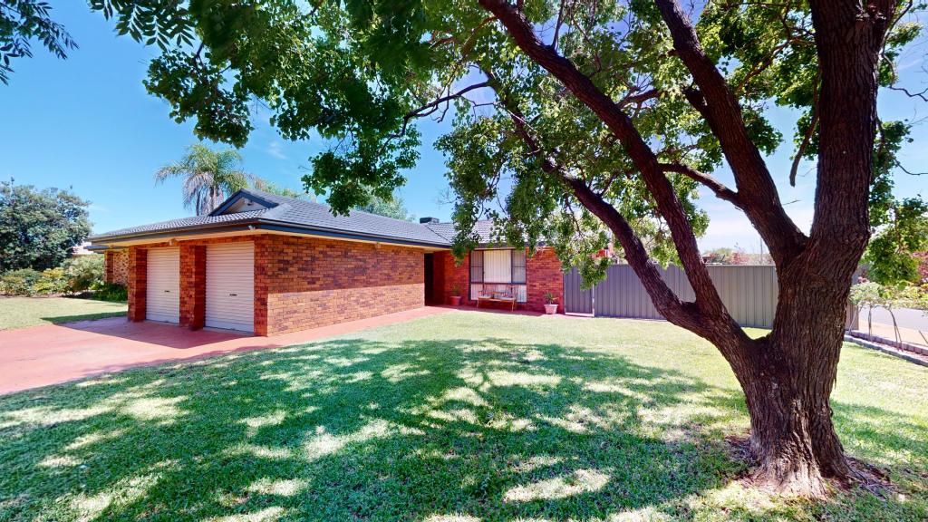 64 Murrayfield Dr, Dubbo, NSW 2830