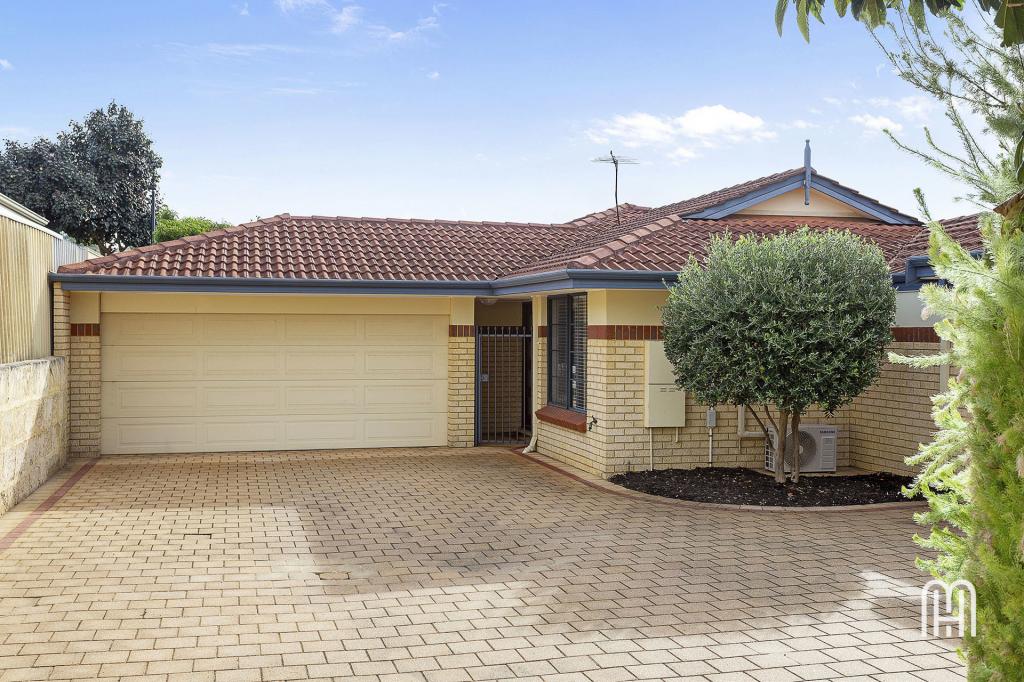 221B HUNTRISS RD, DOUBLEVIEW, WA 6018