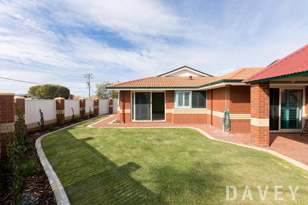 31 Brighton Rd, Scarborough, WA 6019