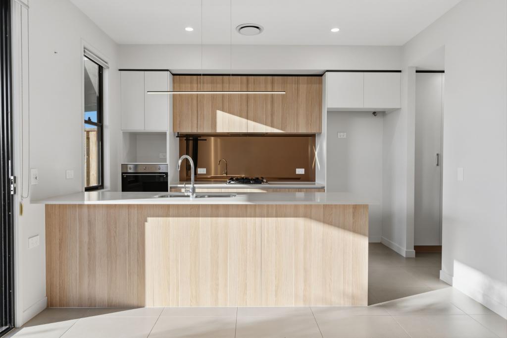 22/1 Lake Serenity Bvd, Helensvale, QLD 4212