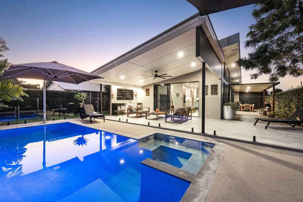 11 Seagull Ave, Coolum Beach, QLD 4573