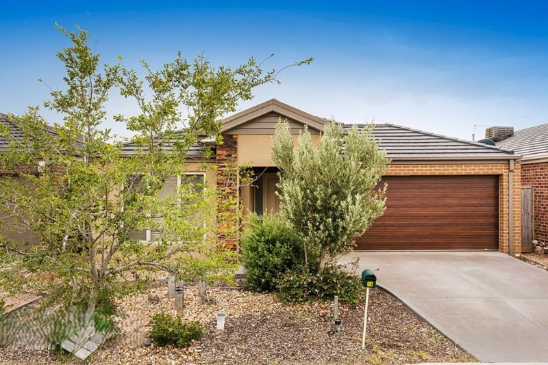 14 CASTOR ST, WILLIAMS LANDING, VIC 3027