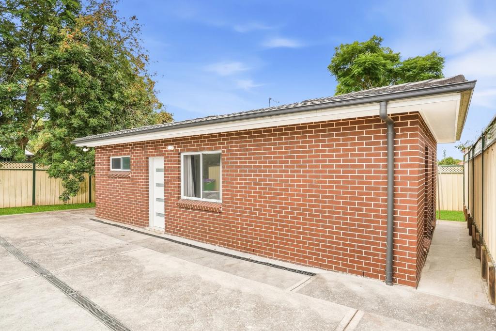 12a Worcester Rd, Cambridge Park, NSW 2747