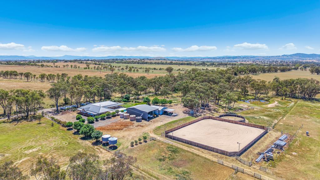 555 Bartons Lane, Duri, NSW 2344