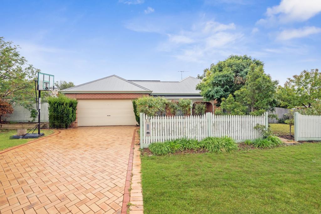 11 Darcy St, Maddingley, VIC 3340