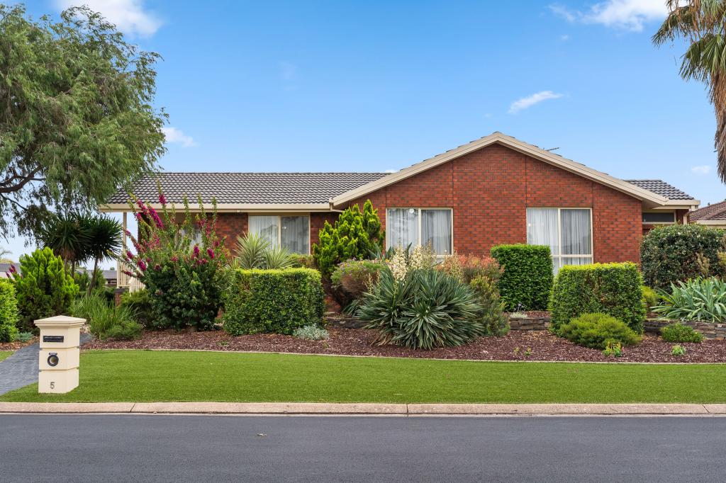 5 Tapping Cres, North Haven, SA 5018