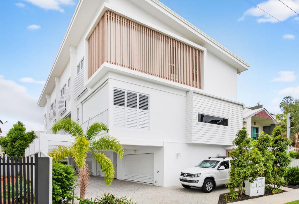 2/4 Anembo St, Chevron Island, QLD 4217