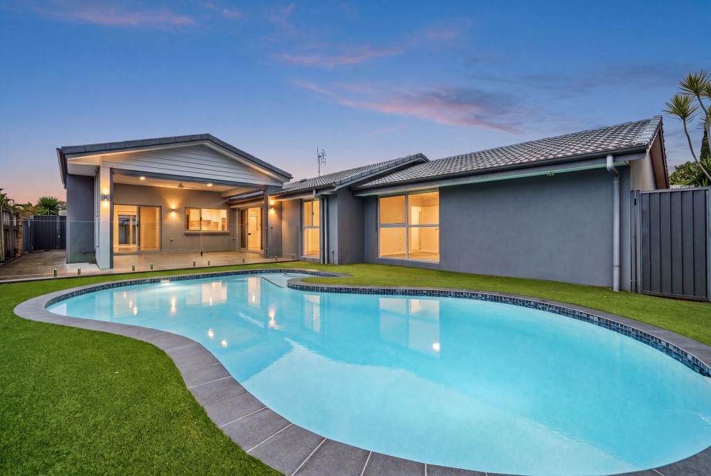 11 Jaguar Dr, Bundall, QLD 4217