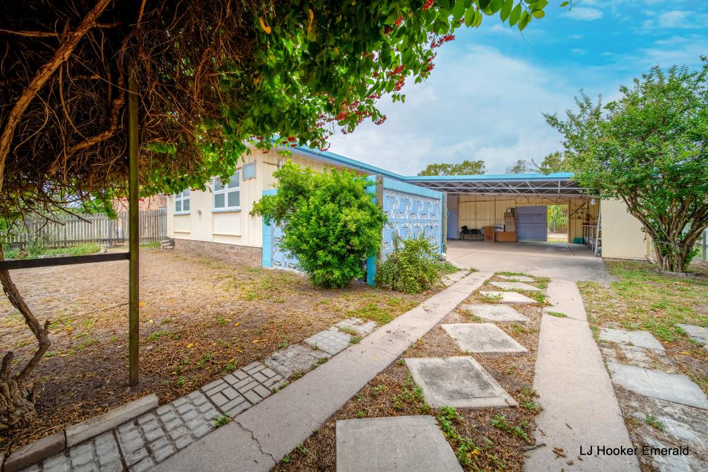 64 Esmond St, Emerald, QLD 4720