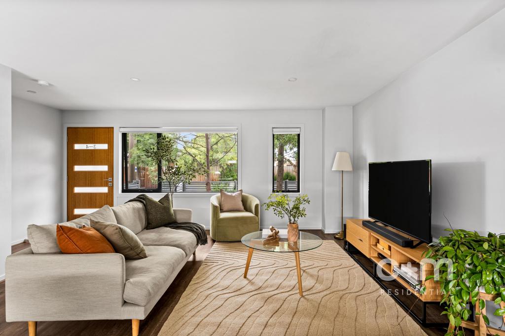3/4 Walter St, Hadfield, VIC 3046