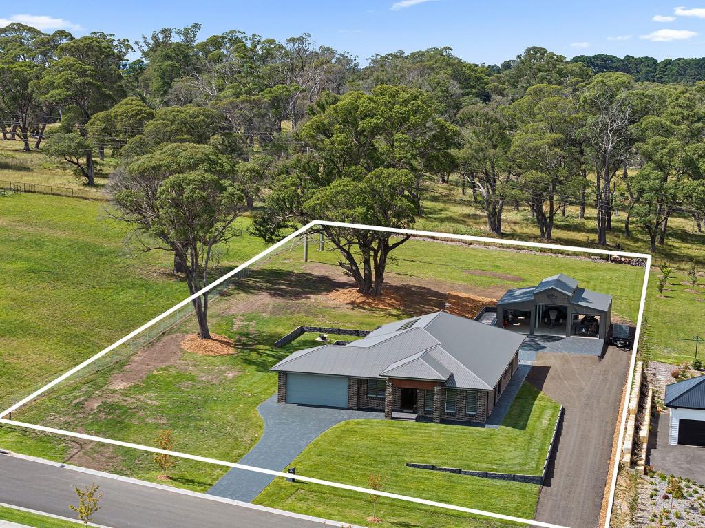 4 Brown Barrel Rdge, Moss Vale, NSW 2577