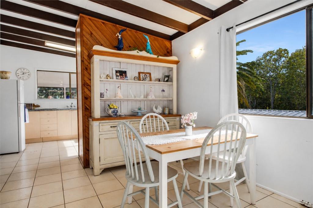 65 High Central Rd, Macleay Island, QLD 4184