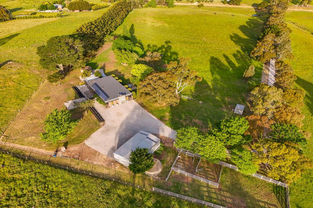 60 Grahams Rd, Lancefield, VIC 3435