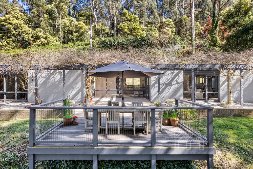 12 Alton Rd, Mount Macedon, VIC 3441