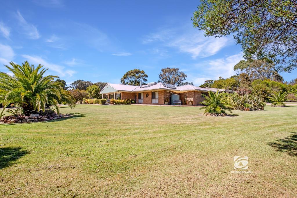 8 Mallard Cl, Newlands Arm, VIC 3875