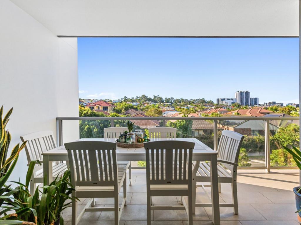2302/65 Varsity Pde, Varsity Lakes, QLD 4227