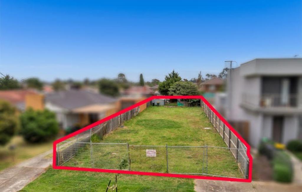 8 Crown St, Laverton, VIC 3028