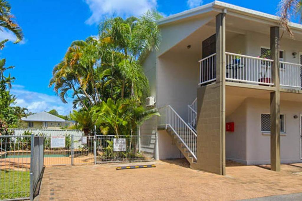 11/9-11 BEHAN ST, MANUNDA, QLD 4870