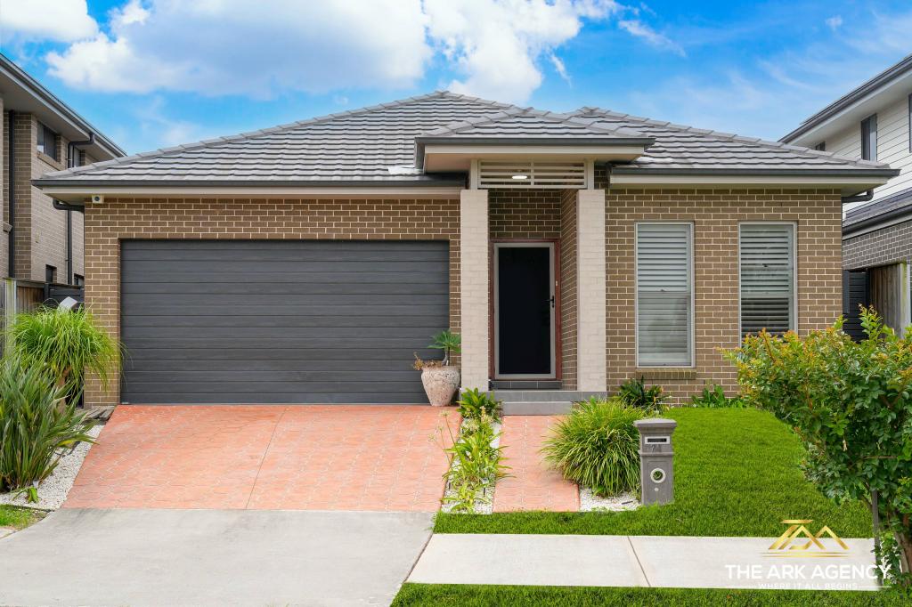 74 Hartlepool Rd, Edmondson Park, NSW 2174