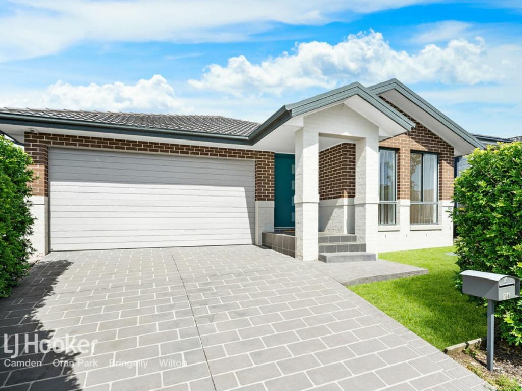 16 Geoghegan Cct, Oran Park, NSW 2570