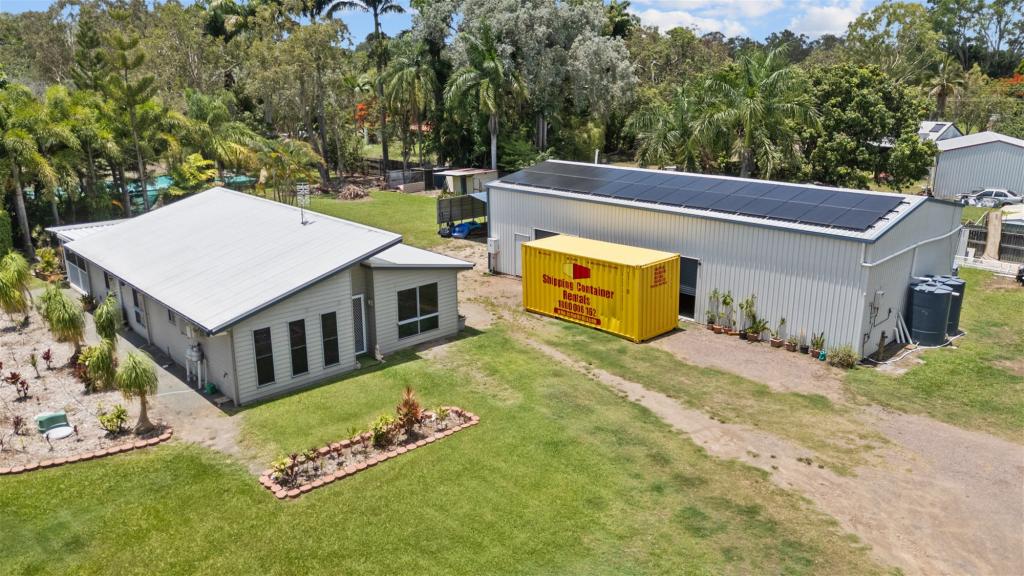 102 Miran Khan Dr, Armstrong Beach, QLD 4737