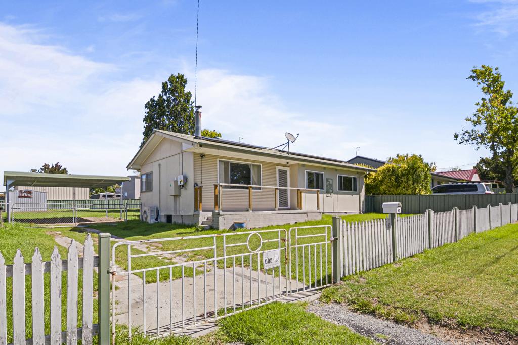 12 Rowan Ave, Uralla, NSW 2358