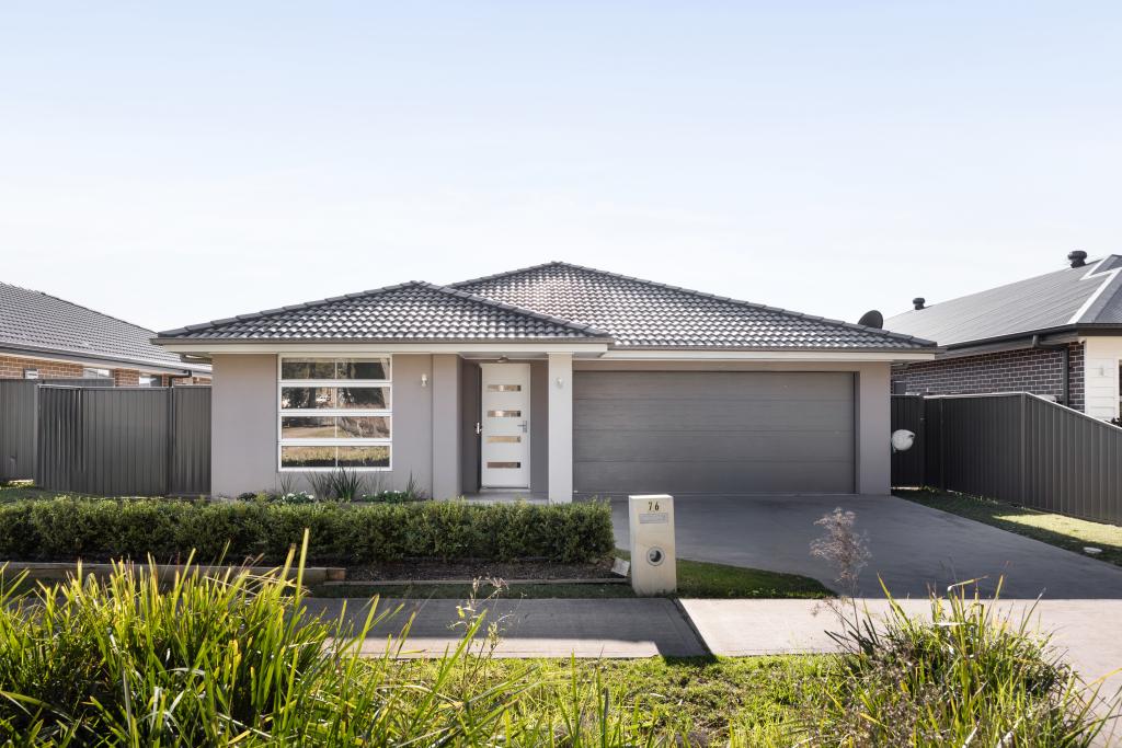 76 Jarvis St, Thirlmere, NSW 2572