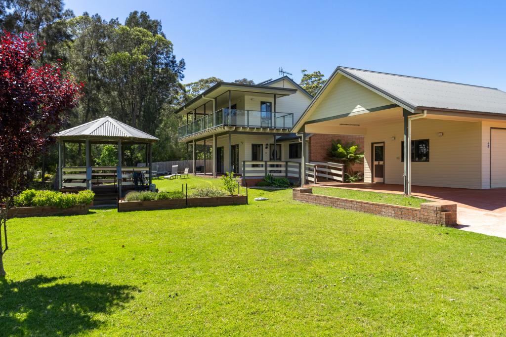 6 Fairview Rd, Wallaga Lake, NSW 2546