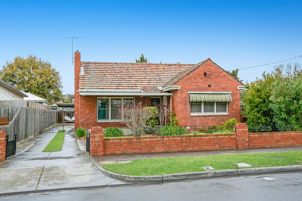 17 CUTHBERT RD, RESERVOIR, VIC 3073