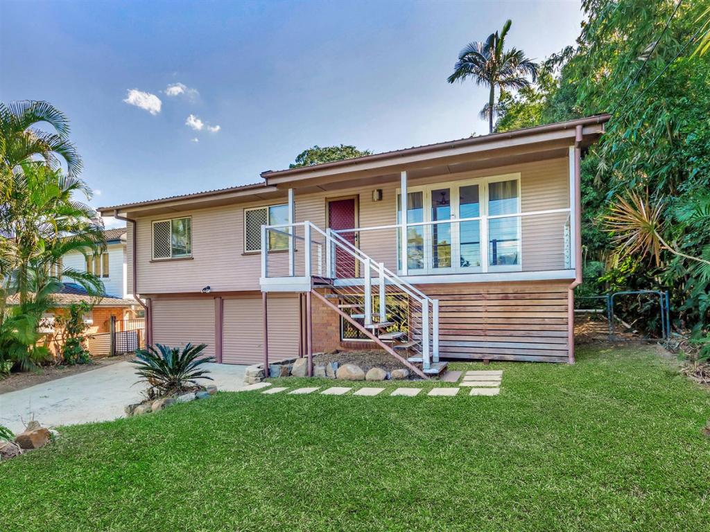19 Franciscea St, Everton Hills, QLD 4053