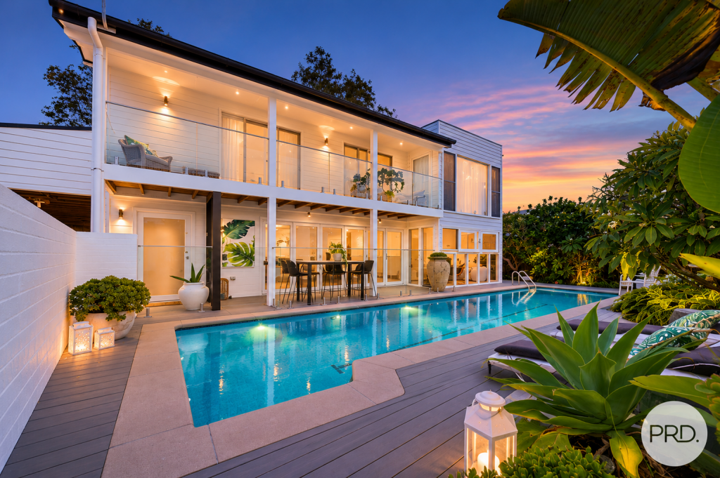 15 Sandy Point Rd, Corlette, NSW 2315