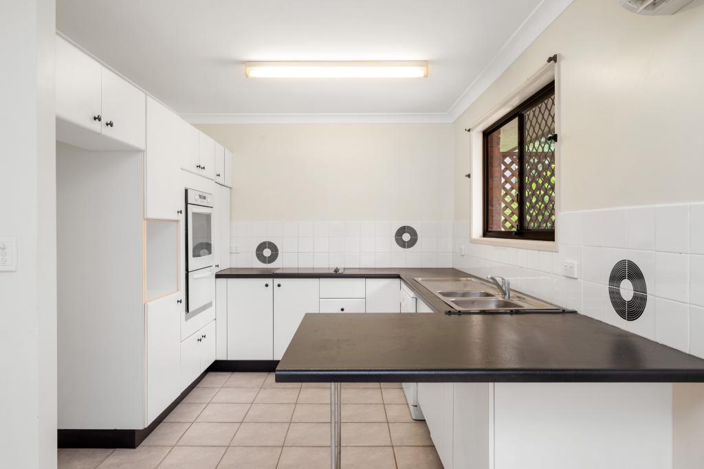 26 Dorachus Dr, Regents Park, QLD 4118