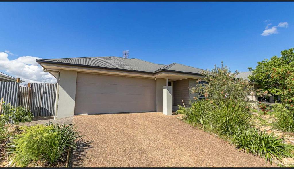 6 Tooma Lane, Kelso, QLD 4815