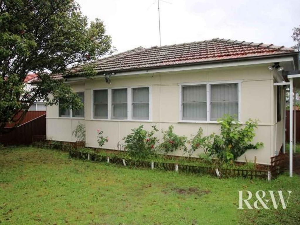 5 Omaroo Ave, Doonside, NSW 2767