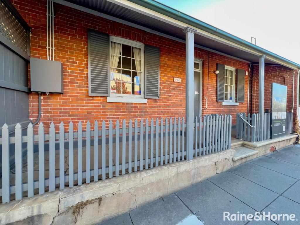 194 Howick St, Bathurst, NSW 2795