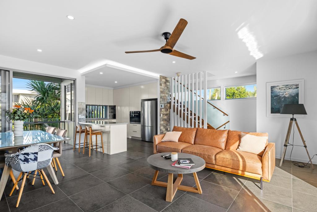 1/1 Banksia Bdwy, Burleigh Heads, QLD 4220